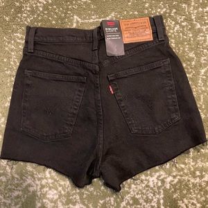 Levi’s ribcage black shorts size 26